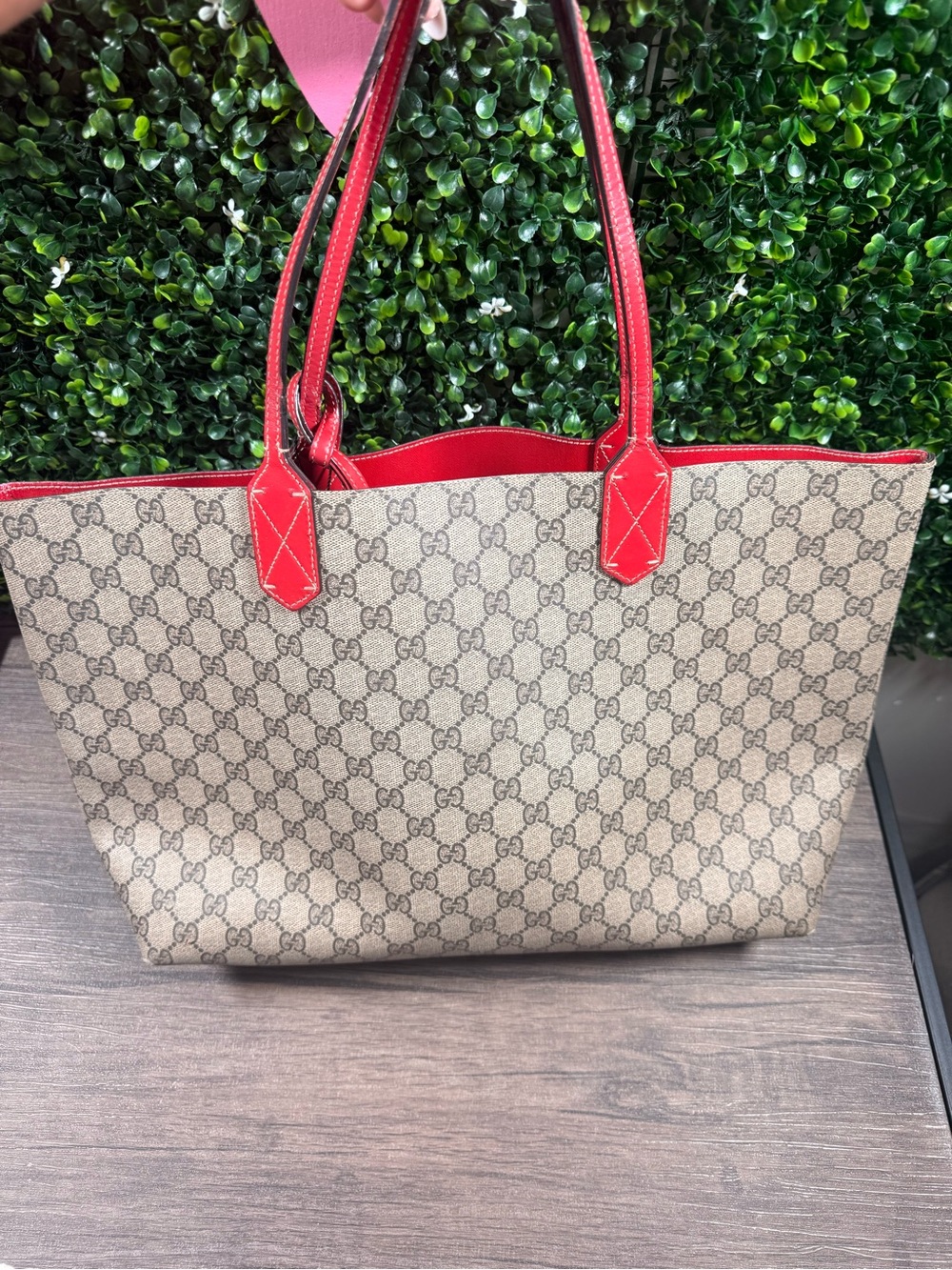 Gucci Beige GG Supreme Tote with Red Trim
